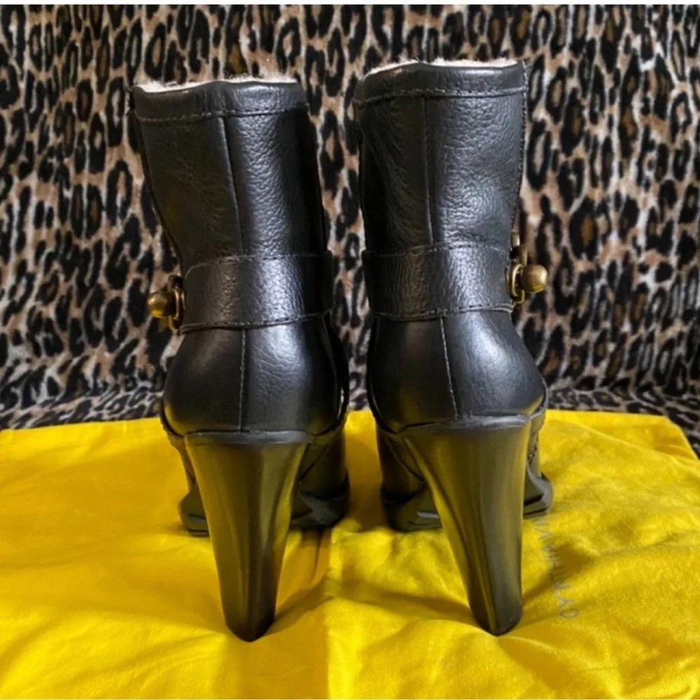 Cynthia Vincent Black Leather Booties - Picture 7 of 10